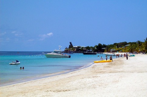Tropical beach in Honduras