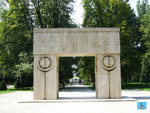 This is the Kiss Gate from Targu Jiu made by the famous sculptor Constantin Brancusi, Gorj County