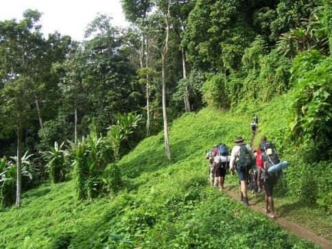 Drumeţie pe traseul Kokoda în Papua Noua Guinee