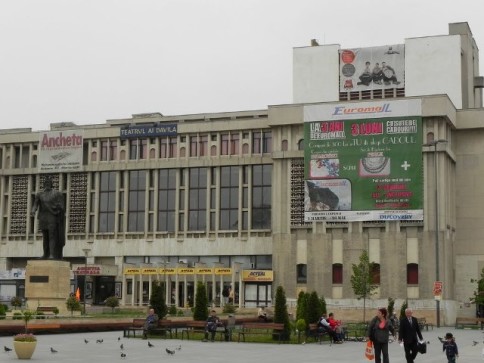 Teatrul Alexandru Davila, oraşul Piteşti