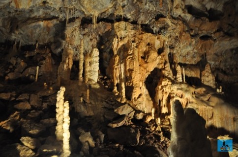 Practice Speleology Tourism in Romania visiting wonderful caves