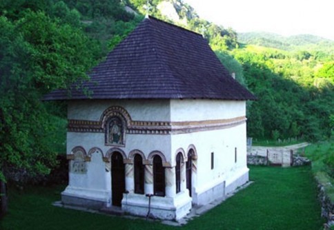 Schitul 44 de izvoare (Mănăstirile, bisericile şi schiturile din Parcul Naţional Buila Vânturariţa)