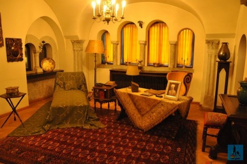 The every day sitting room for the Royal family and guests at Pelisor Castle