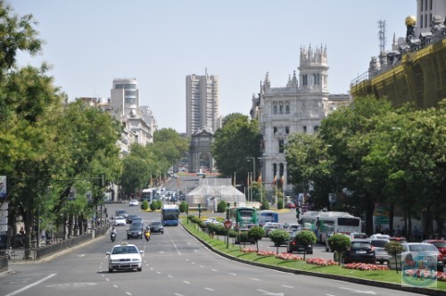 Have you ever wanted to visit the Spanish capital? This is your chance to walk on the famous boulevards. Let's get ready for a city break in Madrid. Discuss with us about this. Travel with World Lifetime Journeys